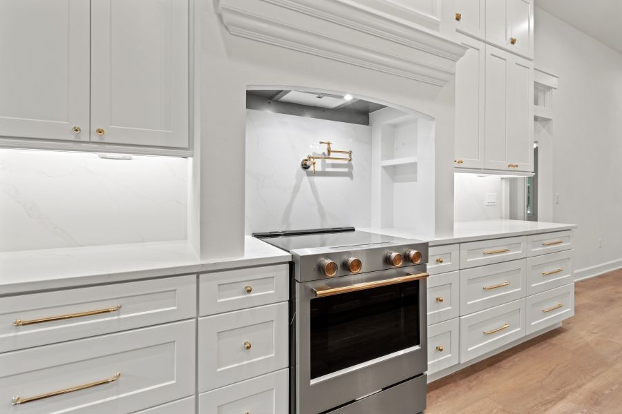Oak Hammock - Custom home interior photo