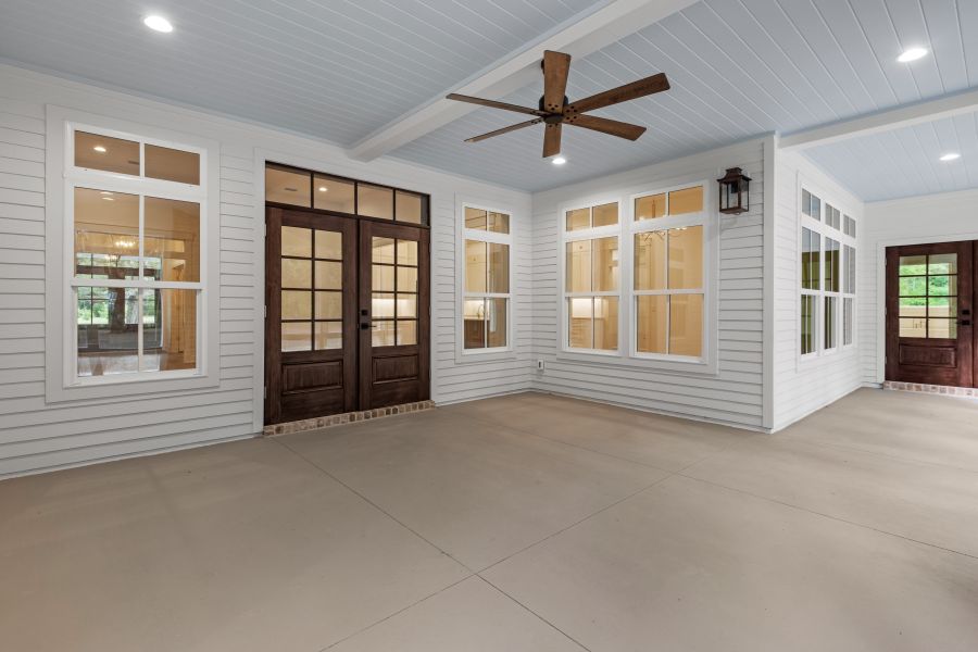 Oak Hammock - Custom home interior photo